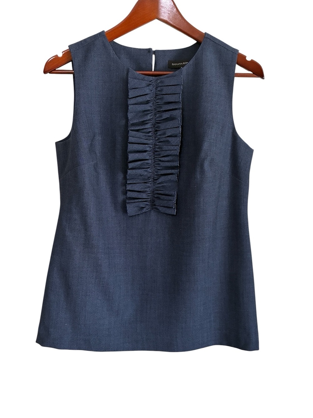 Banana Republic Women's Blue Wool Ruffle Front Sleeveless Top Size 2